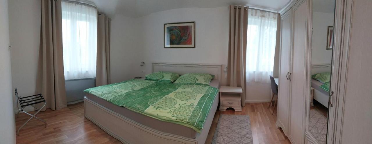 Vila Dubravka - Schoen Und Komfortabel Inmitten Von Olivenbaeumen Und Weinbergen Mit Whirlpool Valtura 外观 照片