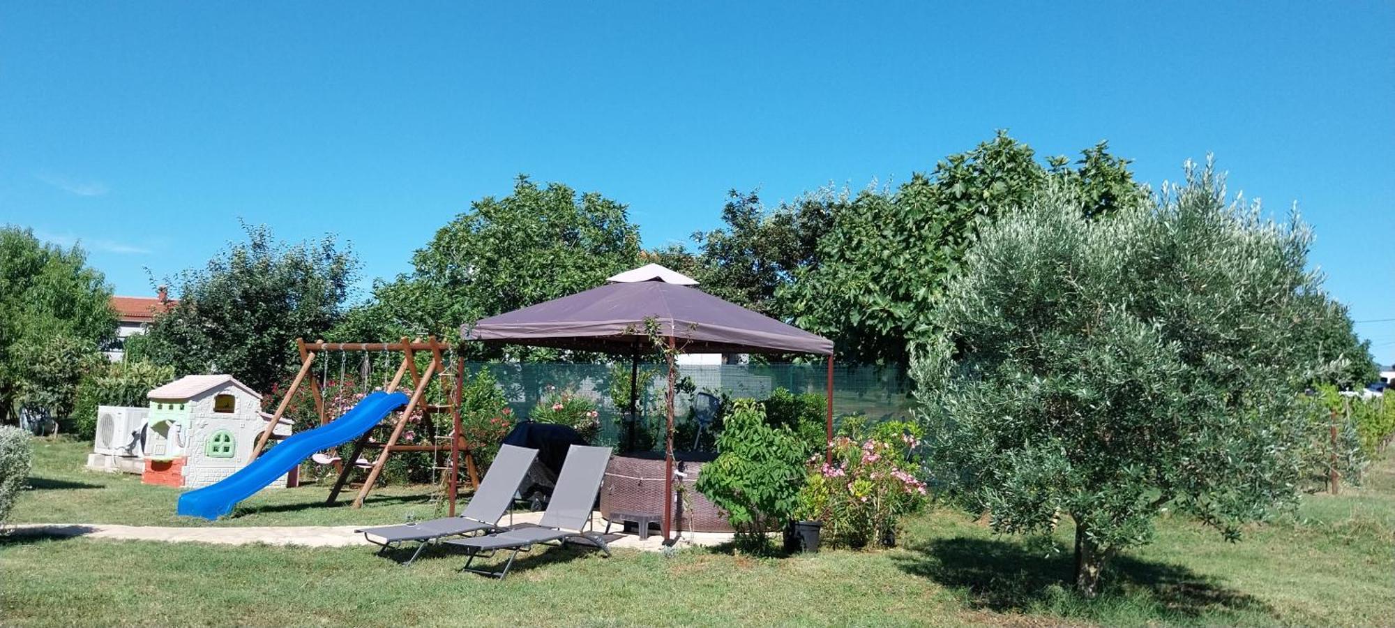 Vila Dubravka - Schoen Und Komfortabel Inmitten Von Olivenbaeumen Und Weinbergen Mit Whirlpool Valtura 外观 照片